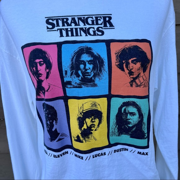 Stranger Things cropped top! - Picture 2 of 5